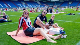 Да нахлуеш на терена за... пикник (ВИДЕО)