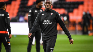 Жена заля с опасна течност футболист от френската Лига 1