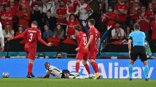 Стърлинг за дузпата: Важното е, че топката се озова в мрежата