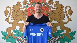 Резерва на Мануел Нойер ще пази за 