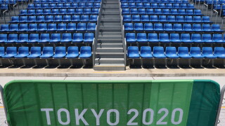 Двама спортисти в олимпийското село са дали положителни проби за коронавирус