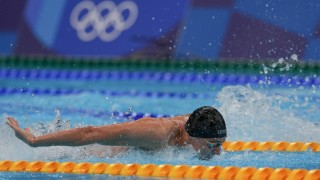 Страхотен Йосиф Миладинов се класира за полуфиналите на 100 м бътерфлай