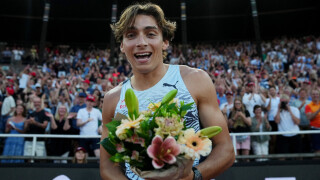 Дуплантис постави нов световен рекорд в овчарския скок