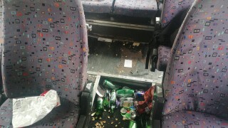 Вижте автобуса на феновете на 