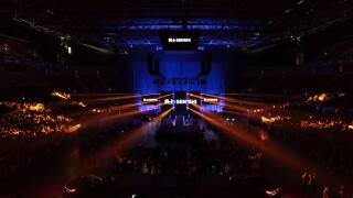 Бойци от 20 държави в 12-ата гала 