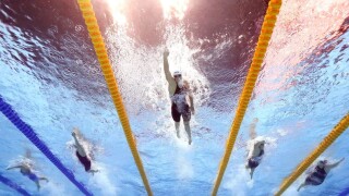 Отложиха световното първенство по плуване в Доха