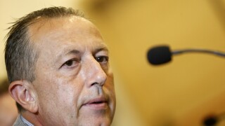 Фурнаджиев: Възпрепятстват нормалното функциониране на федерацията