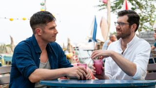 Предразсъдъците падат с "Дружки" - времената се променят, но любовта си е любов (ВИДЕО)