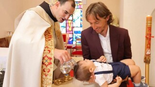 Благословен от Лука Модрич 