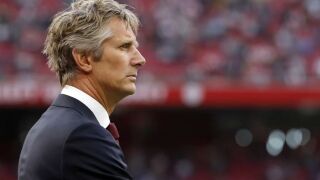 Едвин ван дер Сар е в болница в тежко състояние