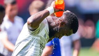 Заради адската жега: БФС смени часовете на всички мачове