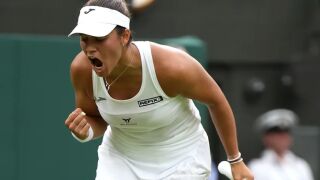 Изритаха шампионката от 