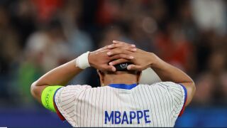 Мбапе остава заподозрян по дело за изнасилване в Швеция