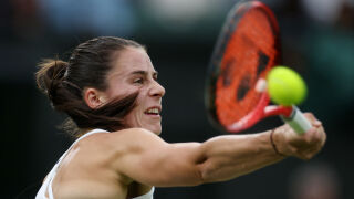 Италианка стегна багажа на богаташката щерка