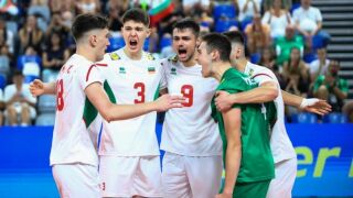 Силен старт за 