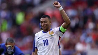 Мбапе няма и минута за Реал, а вече поставя рекорди