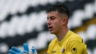 Септември продаде вратар на тим от Шампионската лига!