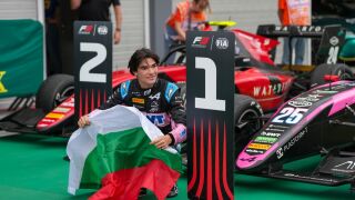 Бяло-зелено-червено: Триумфът на Никола Цолов (ГАЛЕРИЯ)