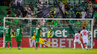 Автогол и пропуск от дузпа провалиха ЦСКА в Разград