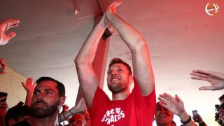 Саша е тук и ще ви победи: ВИЖТЕ истерията по Везенков (ВИДЕО)