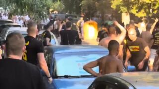 Кърваво меле преди пловдивското дерби, полицай пострада (ВИДЕО)