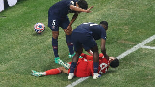 Болезнено! Мусиала от Байерн с ужасяваща контузия!