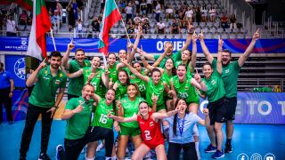 Треньорът на световните шампионки: Момичетата показаха характер и качества (ВИДЕО)