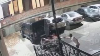 Разстреляха ММА боец с 5 куршума (ВИДЕО 18+)