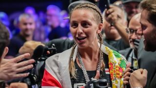 ММА звездата Дакота подгрява за битка с... Тони Стораро (ВИДЕО)