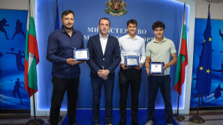 Спортният министър към младите тенисисти: Вие сте доказателство, че българите можем