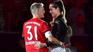 Ана Иванович запази от Бастиан само това, което ѝ носи пари и още малко