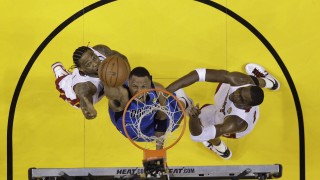 Официално: Подновяват НБА в края на юли