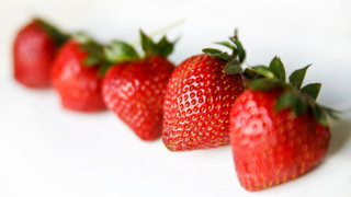 Нискокалорични ягодови изкушения