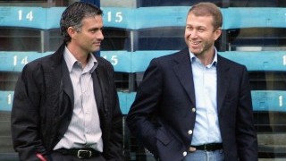 Моуриньо ще дебютира повторно в Бенфика с... колата от Абрамович 