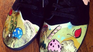 16 чифта уникални ръчно рисувани обувки