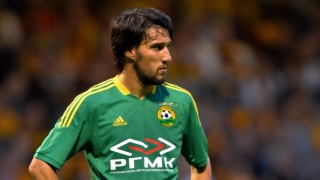 Попето надебелял, но не колкото жена си (ВИДЕО)