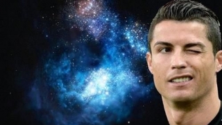 Кръстиха галактика на Кристиано, тя се оказа червено-синя