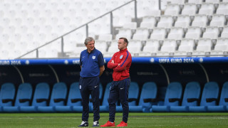 Уейн Рууни: Искаме Ходжсън да остане