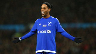 Роналдиньо още го може (ВИДЕО)