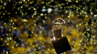 Играчите от НБА намалиха заплатите си с 25%