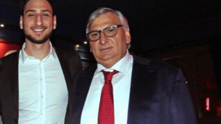 Бащата на Донарума: Никога не обсъждам решенията на моя син