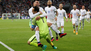 Браво обезоръжи Португалия, Чили е на финал