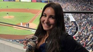 Бейзбол с вкус на бира (ВИДЕО)