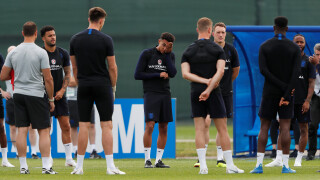 Ден 5: Англия започва пътя си с плаха надежда за триумф