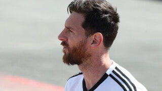 Марадона към Меси: Не се връщай в националния! 