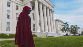 Сериалът "Историята на прислужницата" се завръща с трети сезон (ВИДЕО)