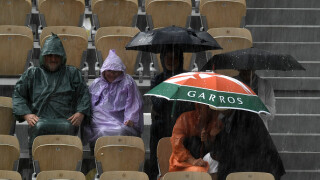 Дъждът победи - без мачове на 