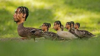 Лерой Сане като патица, динозавър и... Джак от 