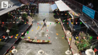Уейкборд по плаващите пазари на Банкок (ВИДЕО)