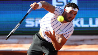 Григор Димитров отстъпи на Тийм и отпадна от 